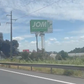 Armazém a arder ao lado das portagens da A1 em Alverca