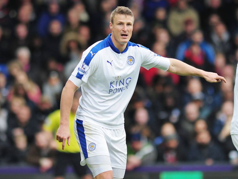 Robert Huth deixou o Leicester em 2018. Já terminou a carreira. Regressou em 2022 para gerir jogadores cedidos pelos 'foxes', mas já deixou o clube