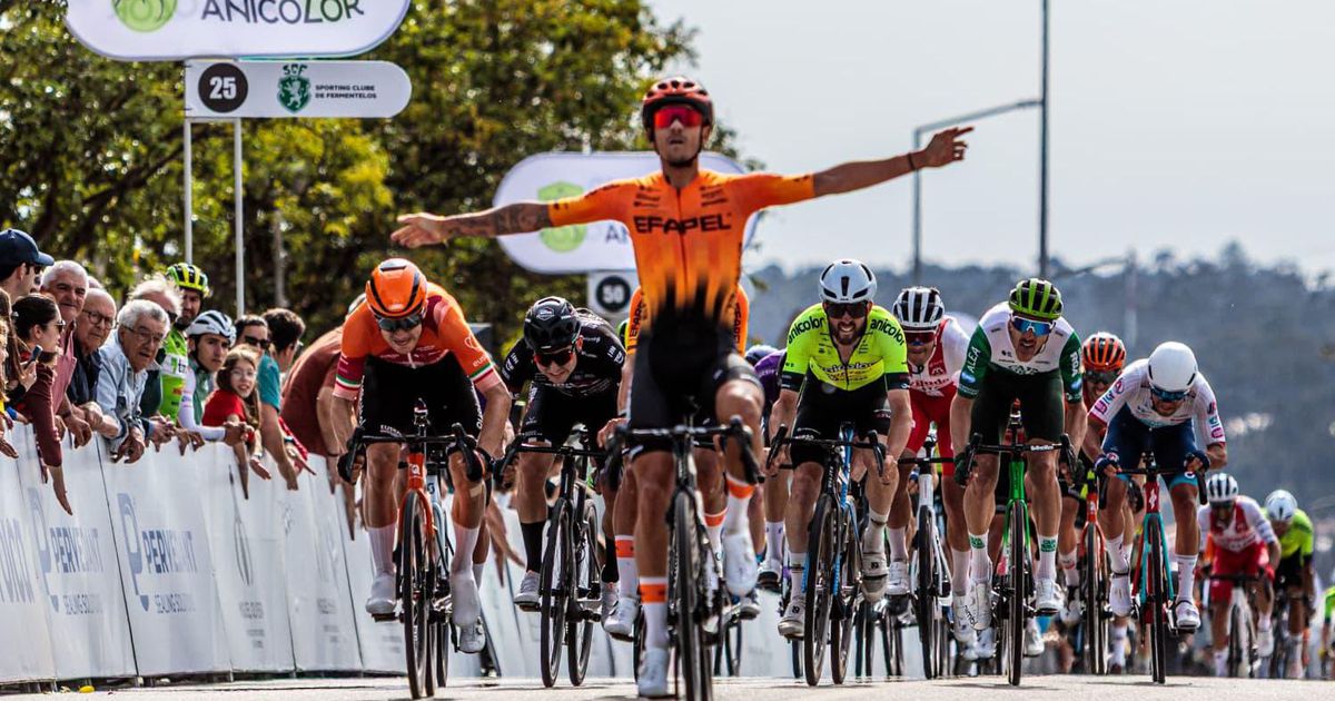 Tiago Antunes disparou para a vitória na 1.ª etapa do GP Anicolor