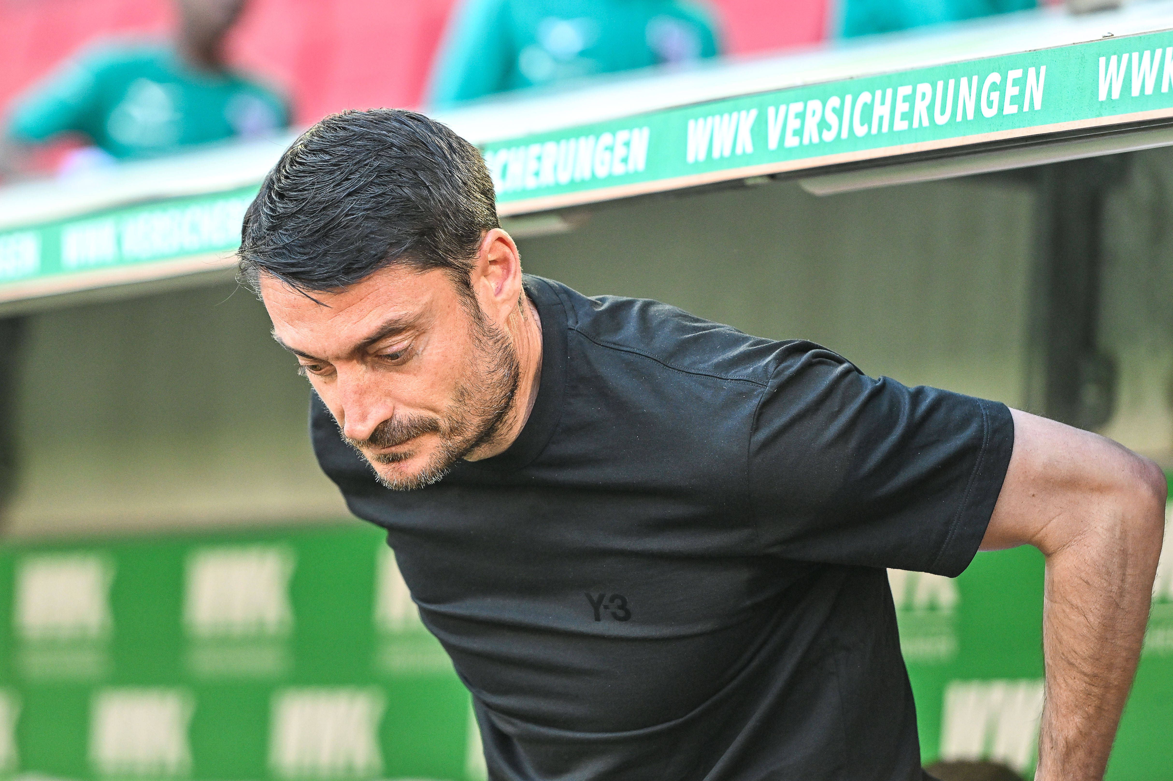 Albert Riera, treinador espanhol do Eintracht Frankfurt