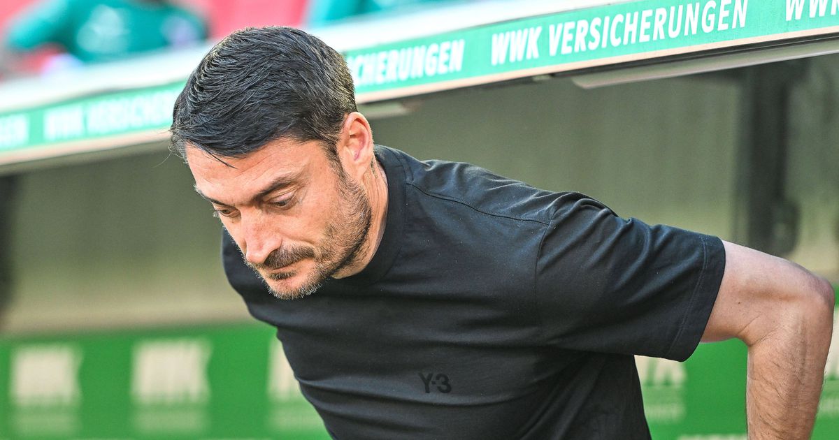 Treinador do Frankfurt explode: «Isto não é um bar nem um circo»