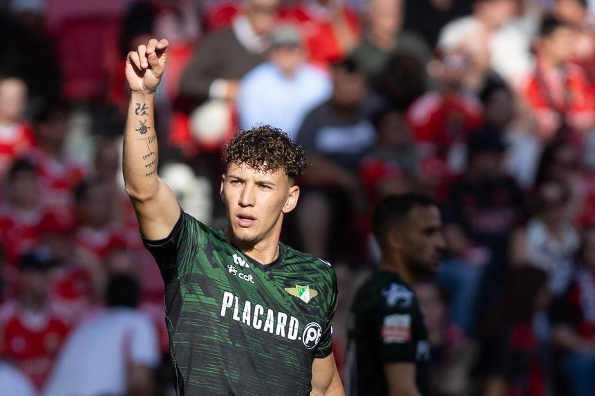 Diogo Travassos está cedido ao Moreirense e esta época marcou cinco golos em 28 jogos pelos cónegos, com três assistências