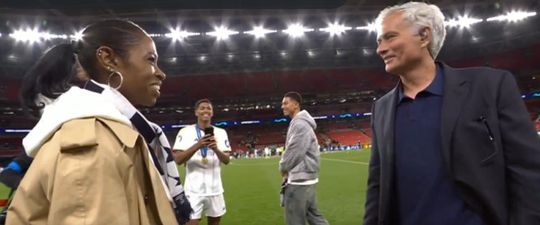 Vídeo: Bellingham 'cravou' Mourinho para tirar foto com... a mãe