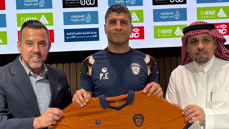 Pedro Emanuel renova com o Al-Fayha