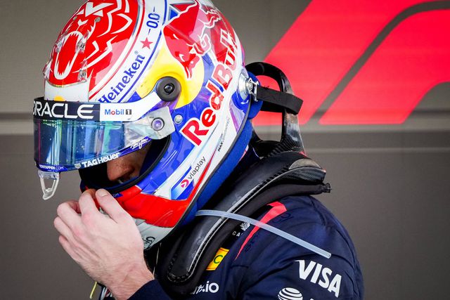 Max Verstappen recusa-se a comentar incidente com Russell