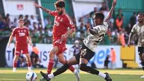 Golos portugueses na goleada do Besiktas não chegam para o terceiro lugar