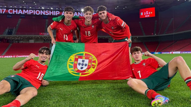 FC Porto felicita os novos campeões europeus de sub-17
