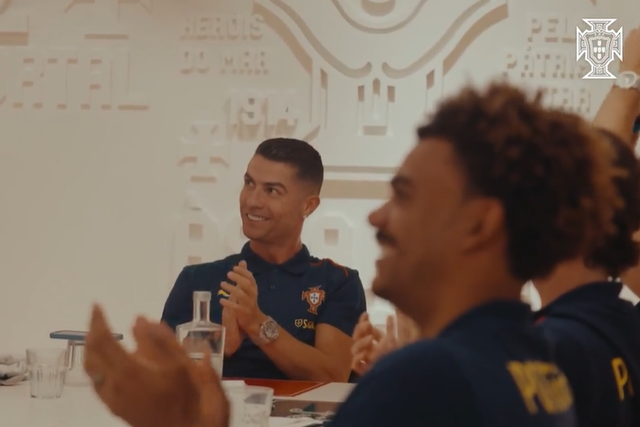 Seleção Nacional reagiu assim ao título europeu de sub-17