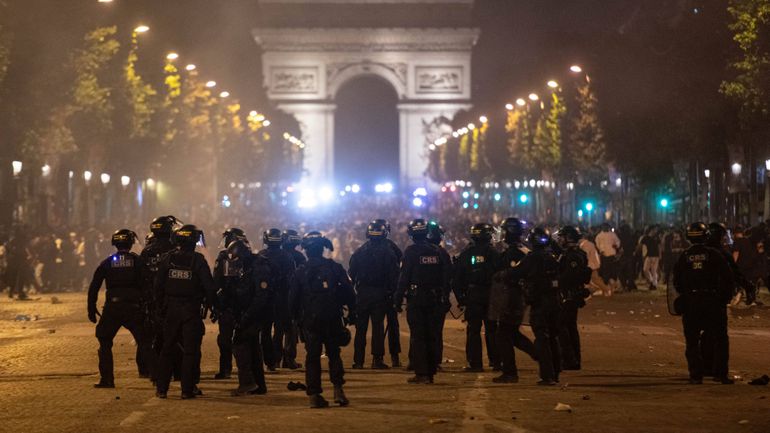 PSG condena violência durante festejos da Champions
