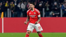 Otamendi foi dos defesas em maior destaque na Champions League