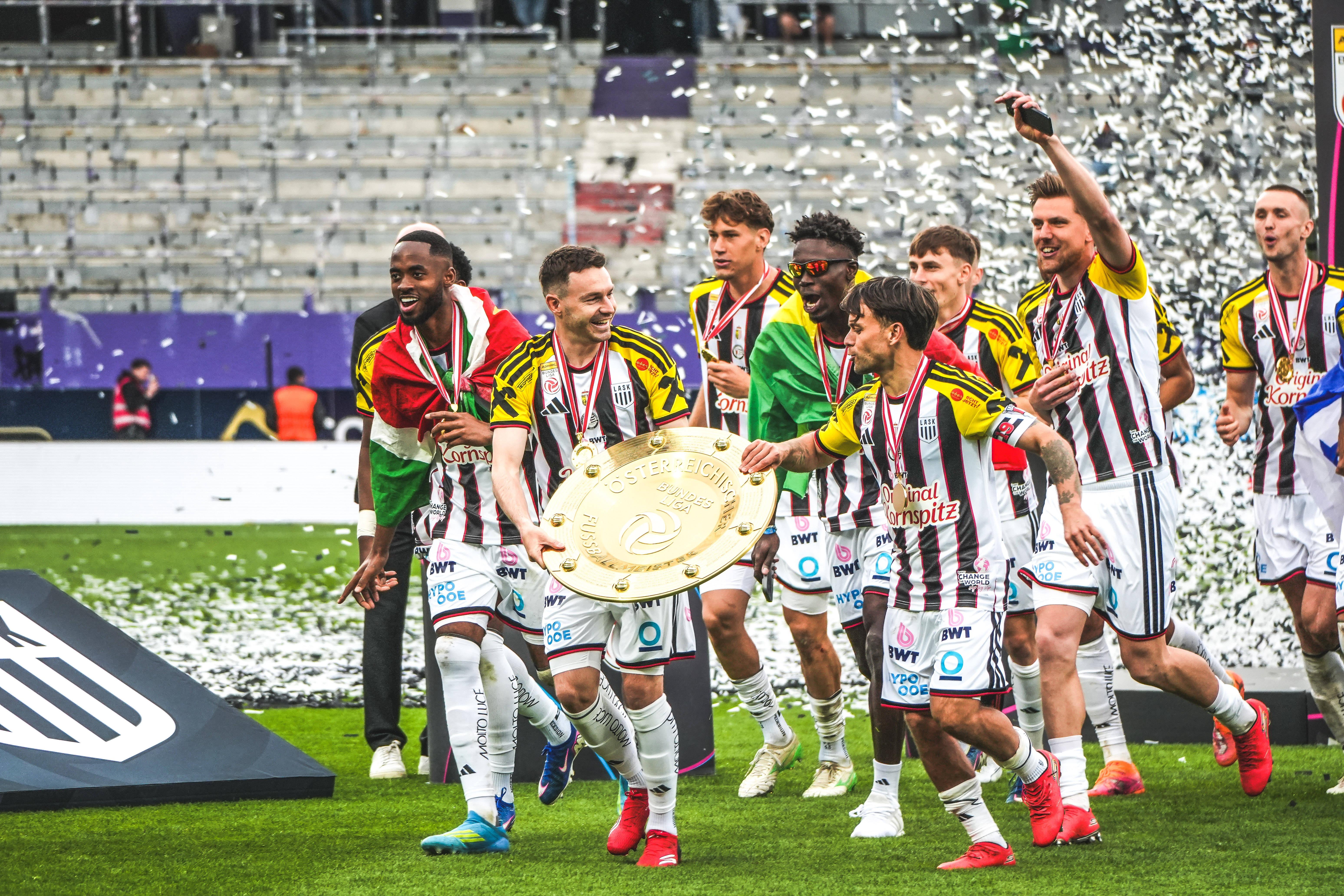 Áustria - LASK Linz foi campeão, Austria Lustenau subiu à Bundesliga austríaca, Blau-Weiss Linz desceu