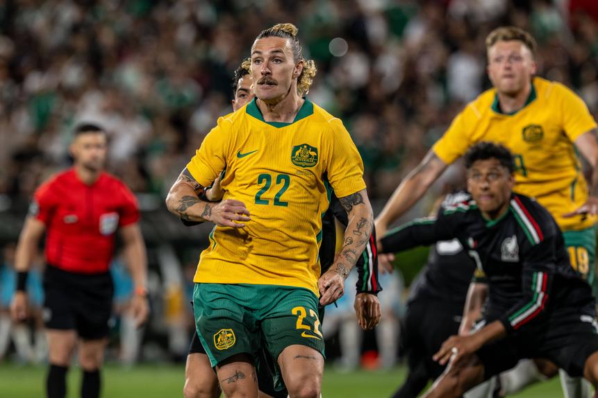 Jackson Irvine em ação pela Austrália - Foto: IMAGO
