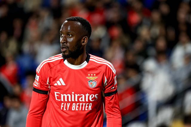 «Lukebakio desiludiu-me pela atitude competitiva»