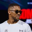 Anthony Joshua na conferência de imprensa para o combate com Kristian Prenga