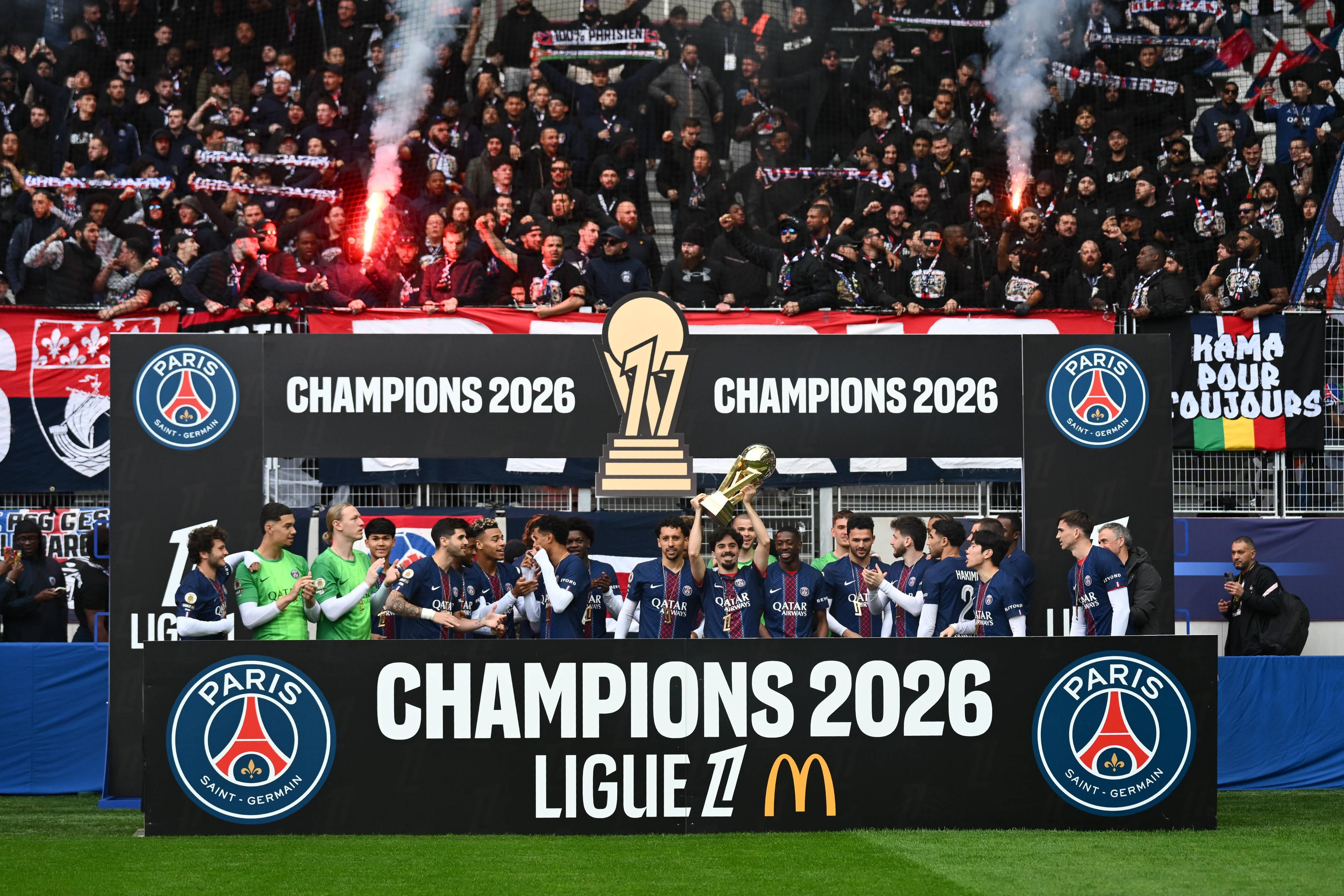 França - PSG foi campeão, Troyes e Le Mans subiram ao principal escalão, e Metz e Nantes desceram de divisão