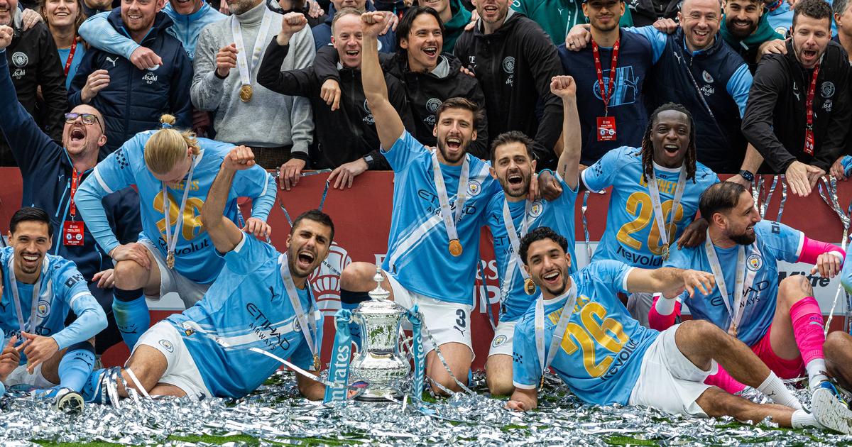 «Anos especiais e memórias incríveis»: Rúben Dias e o adeus de Bernardo Silva ao City
