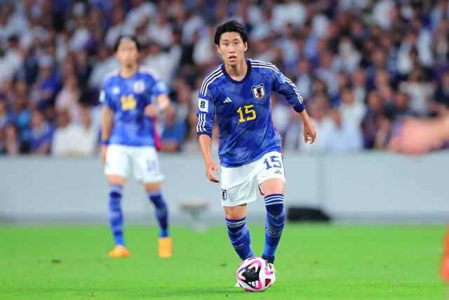 Mercado (oficial): Kamada reforça o Crystal Palace