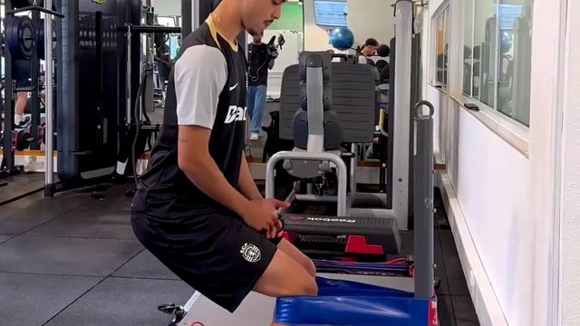 Manhã de testes físicos e exames médicos na Academia