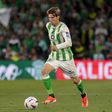 Bétis oficializa saída de jogador que esteve no radar do FC Porto