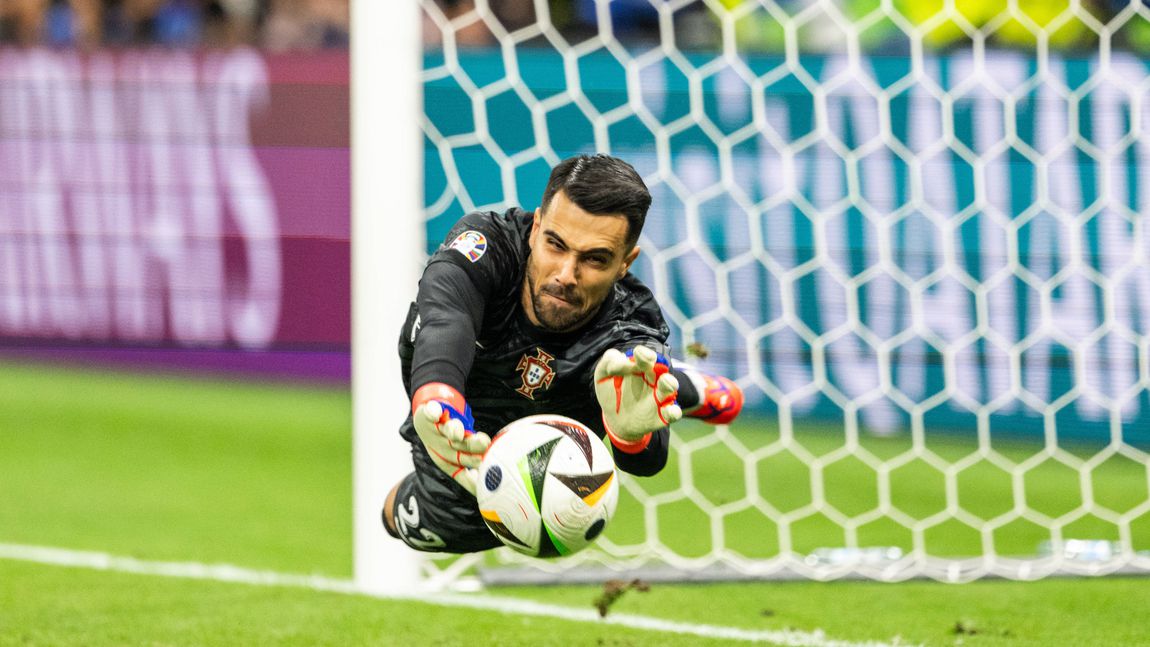 Portugal ainda procura o rumo mas pelo menos sabe que está em mãos seguras (crónica)