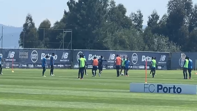 Vítor Bruno com exigência máxima no primeiro treino