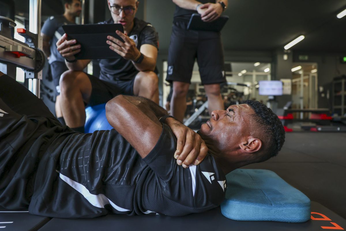 V. Guimarães: dia 1 com reforços e vários jovens