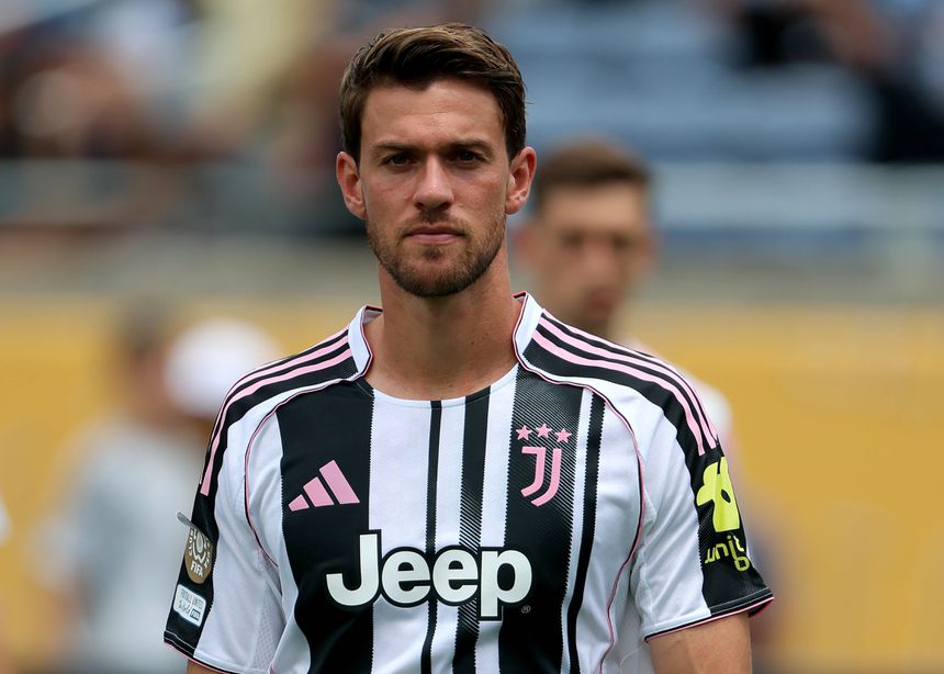 Daniele Rugani está a ser apontado como possível reforço do emblema da Invicta para a próxima temporada