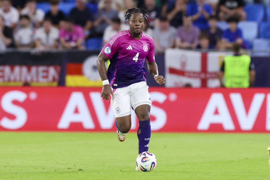 Defesa-central dos guerreiros do Minho esteve em grande nível ao serviço dos sub-21 da Alemanha