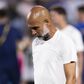 Pep Guardiola desapontado com a eliminação nos oitavos de final do Mundial de Clubes