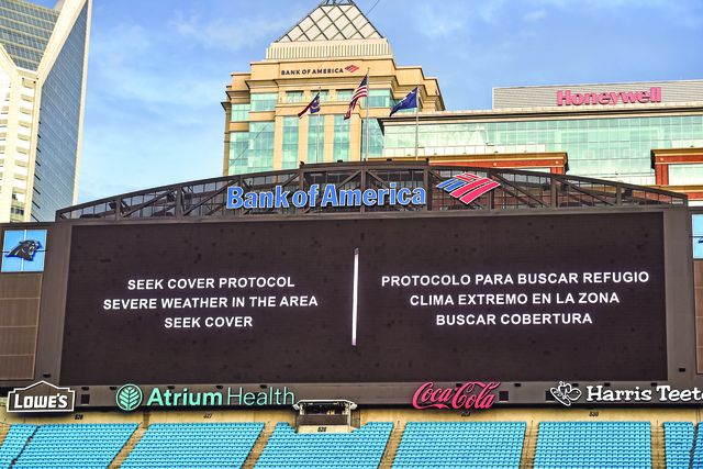 Mundial de Clubes: foto de aviso de interrupção de jogo devido a sinais de tempestadde