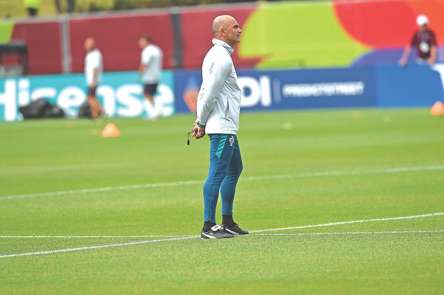 Roberto Martínez lidera equipa técnica em fim de ciclo. Foto Miguel Nunes