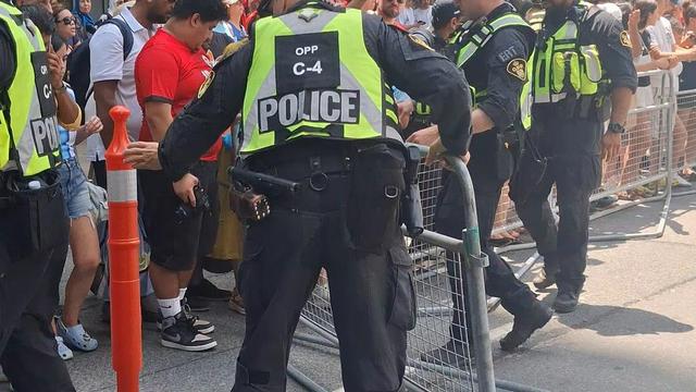 Loucura em Toronto à espera de Ronaldo e companhia