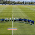 Plantel reunido para a homenagem às vítimas do sismo na Venezuela - Foto: FC Porto
