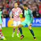 Srna e Cristiano Ronaldo no duelo do Euro 2016 - Foto: IMAGO