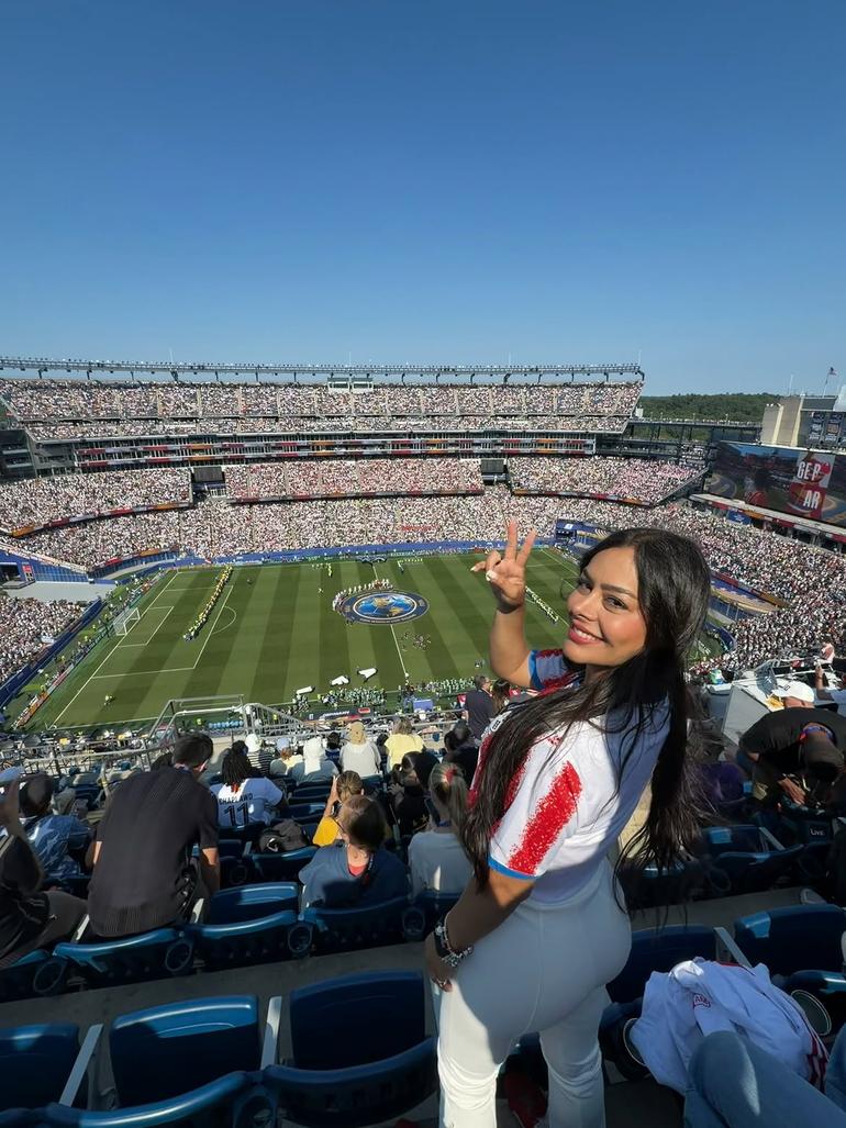 Larissa em Boston para apoiar o Paraguai - foto: Instagram/Larissa Riquelme