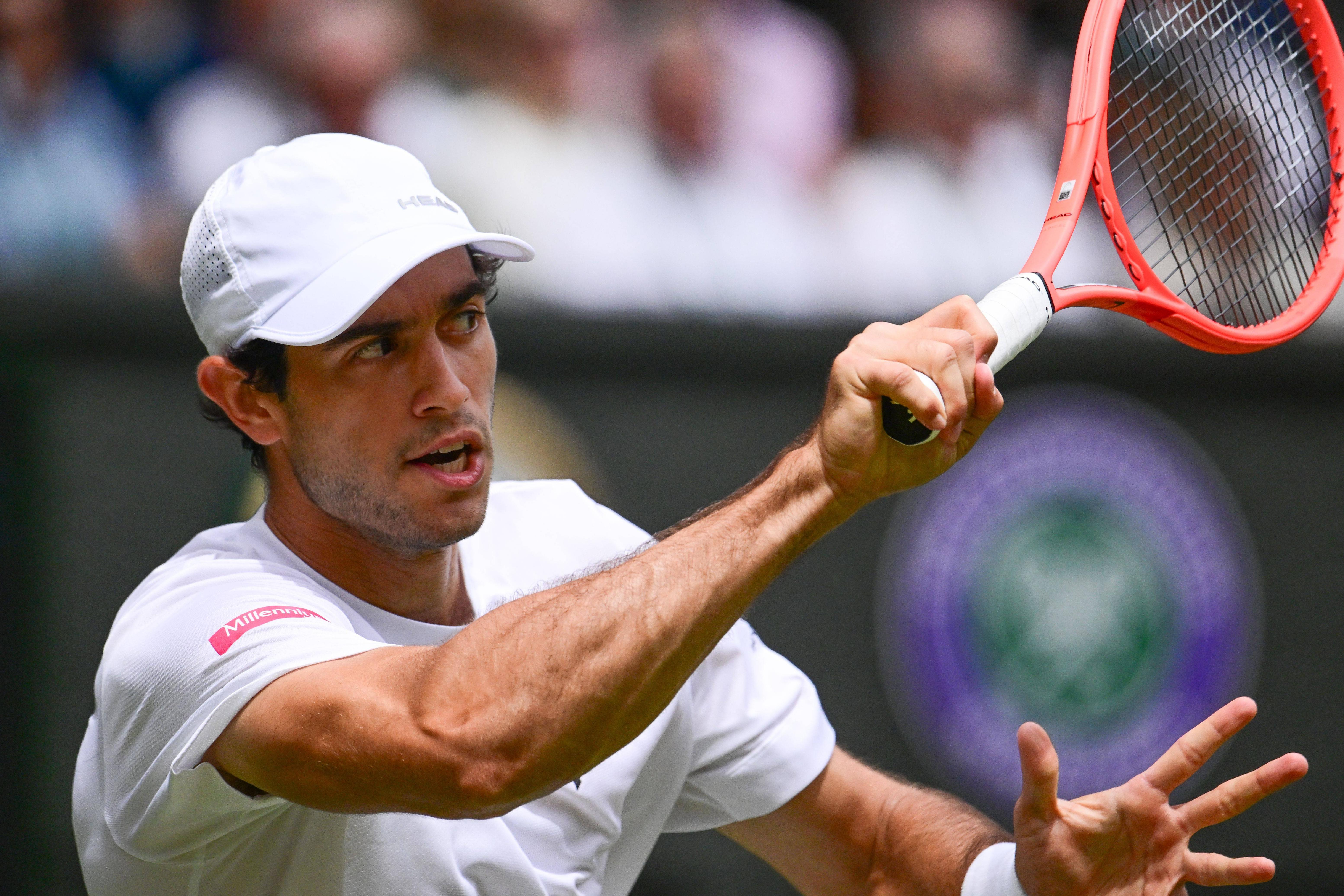 Nuno Borges esteve muito perto de vencer um set no court central de Wimbledon. IMAGO