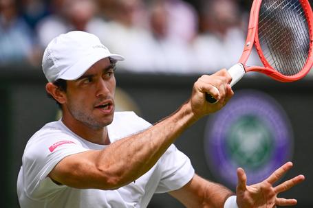 Nuno Borges esteve muito perto de vencer um set no court central de Wimbledon. IMAGO