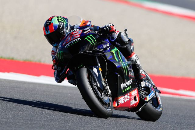 OFICIAL: Alex Rins renova com a Yamaha