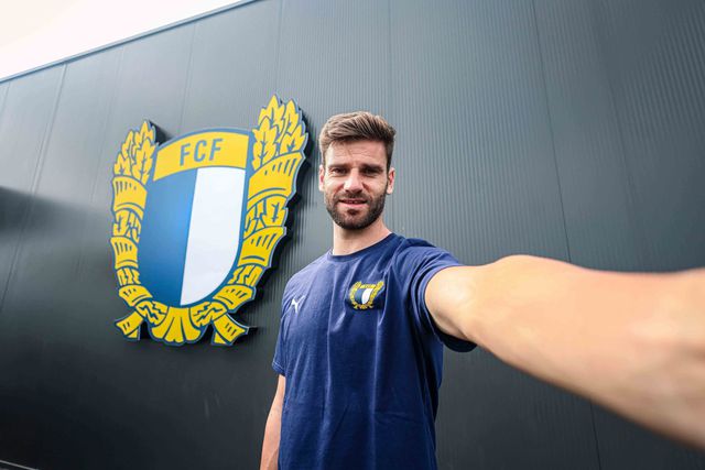 Oficial: Mario González é reforço do Famalicão