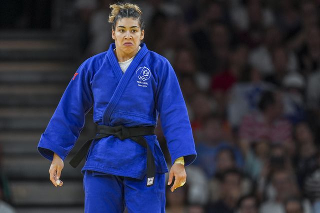 A estratégia de Patrícia não a fará ganhar amigos, mas garantiu a medalha!