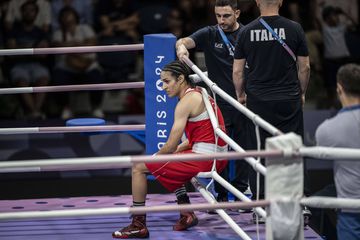 Pai da polémica pugilista argelina garante: «A minha filha é uma menina»