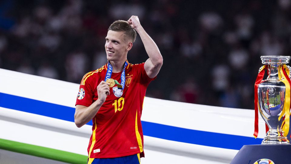 Barcelona chega a acordo com Dani Olmo