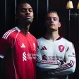 As novas camisolas do Liverpool com a Adidas