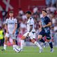 Vitória vence Celta de Vigo nas asas de Charles e de prodígio