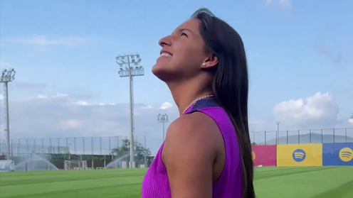 Kika Nazareth regressa ao Barcelona e já fala catalão