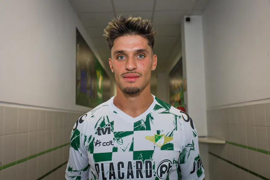 Dinis Pinto blindado! Cónegos respiram aliviados