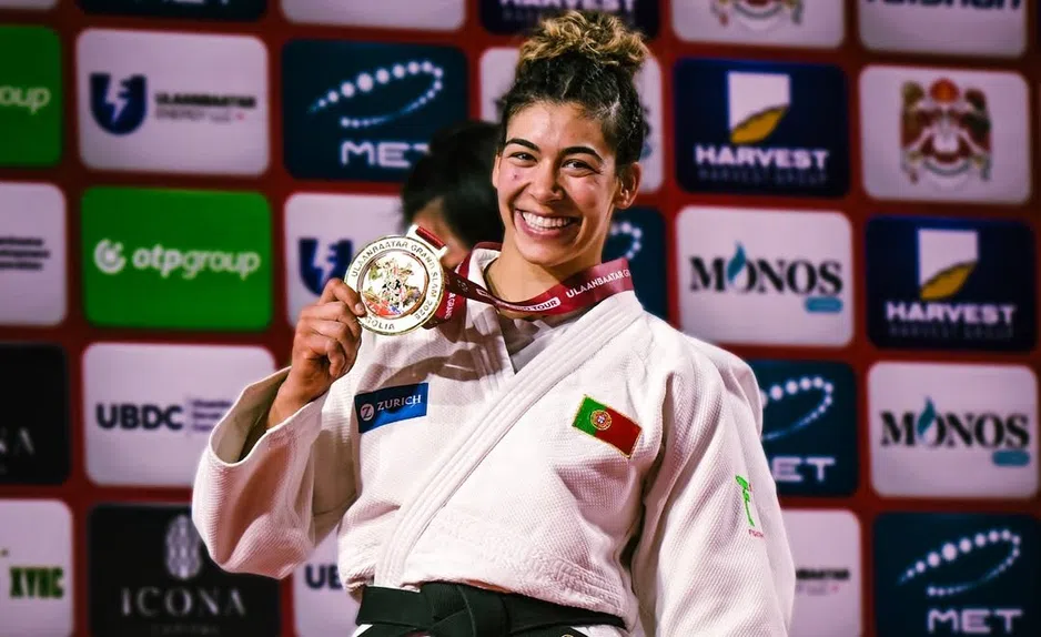 Patrícia Sampaio no topo do mundo!