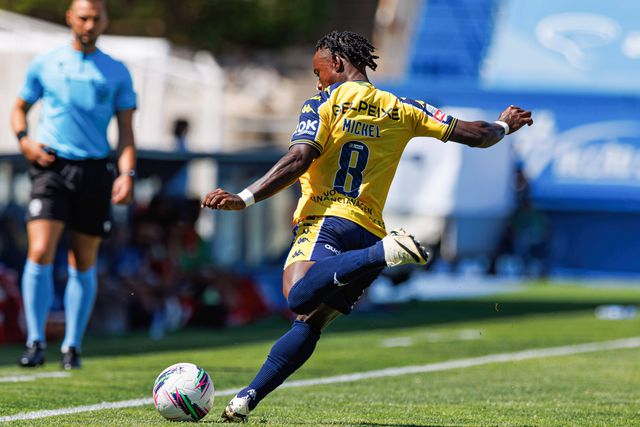 Mercado oficial: Felgueiras paga ao Estoril para ter Michel