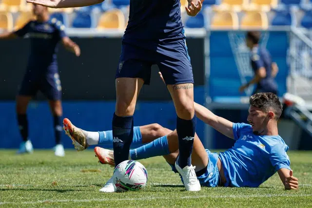 Mercado oficial: Sierra novamente emprestado e vem aí novo central no Estoril