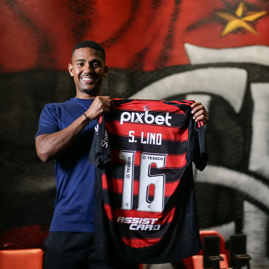Lino no Flamengo! Confusão, suor e...derrota